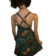 Jolie petite robe en wax avec dos nu et zip sur le côté